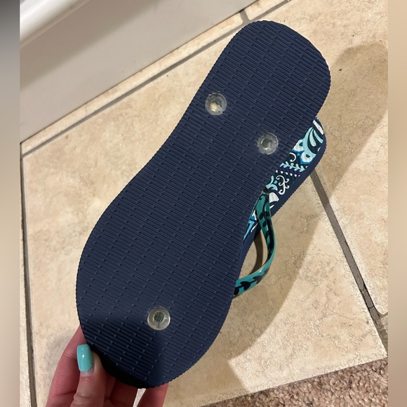NWT Vera Bradley women's Flip Flops - Picture 3 of 3